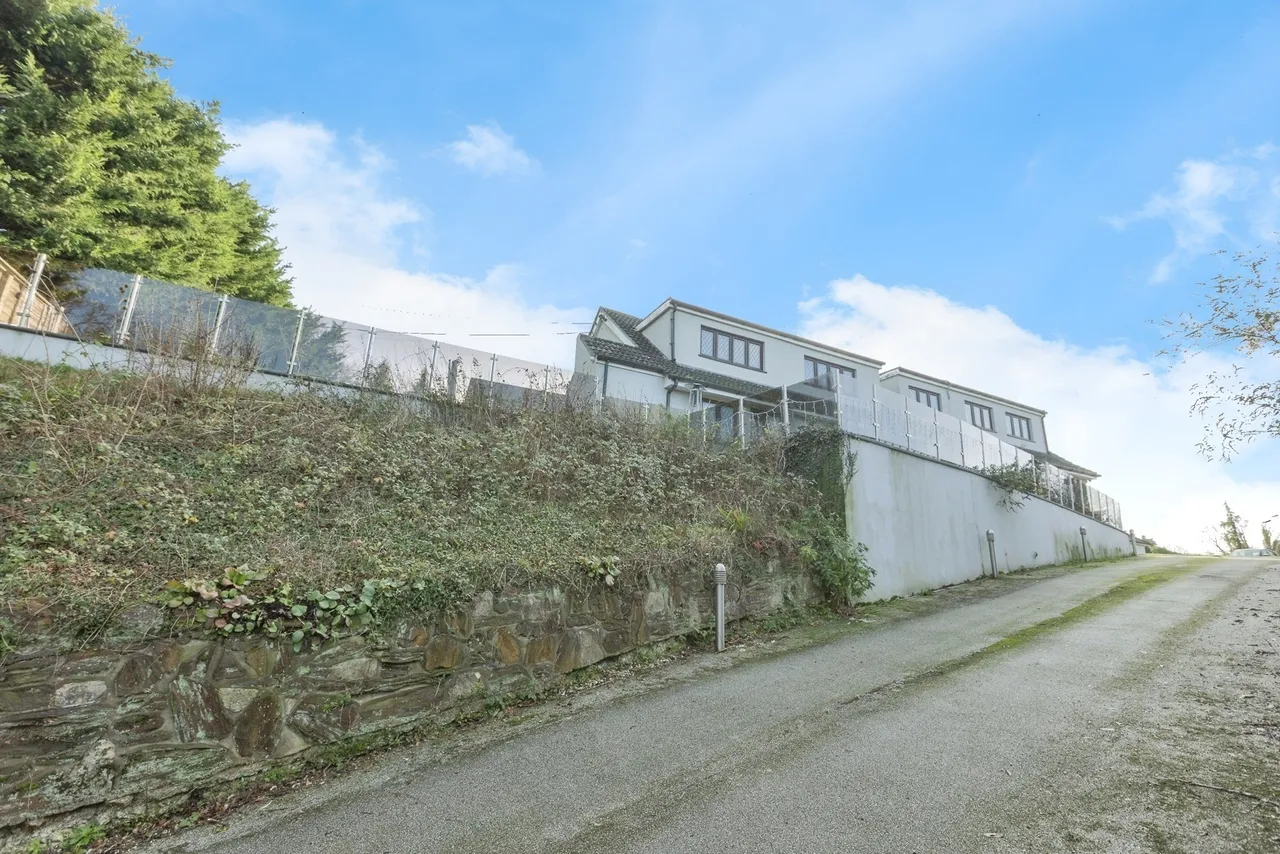 New Road, Hill, BR6, photo 13