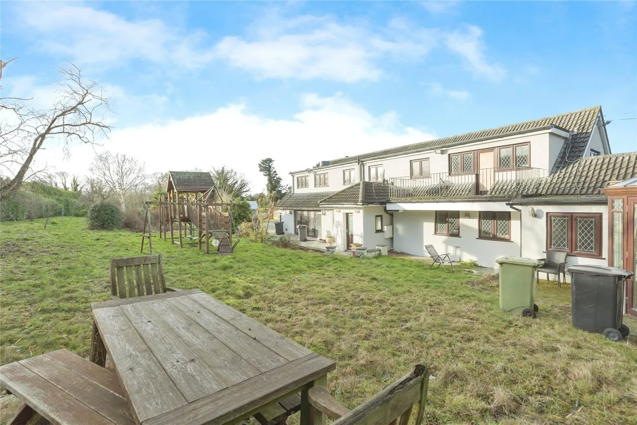 New Road, Hill, BR6, photo 30