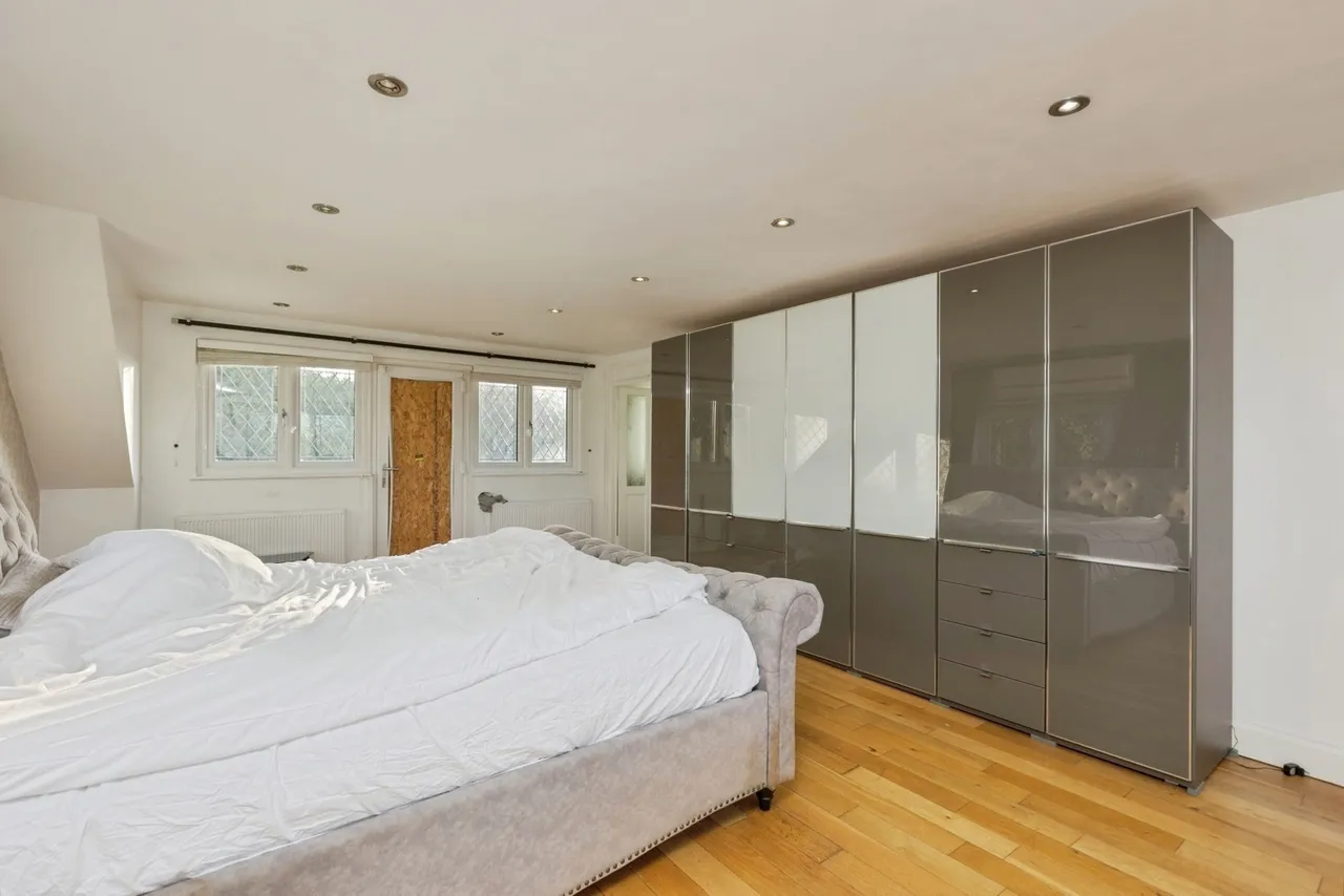 New Road, Hill, BR6, photo 15