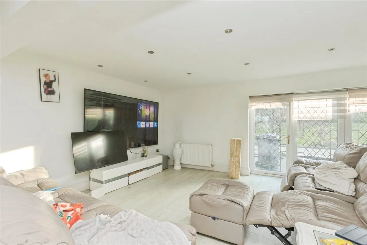 New Road, Hill, BR6, photo 6