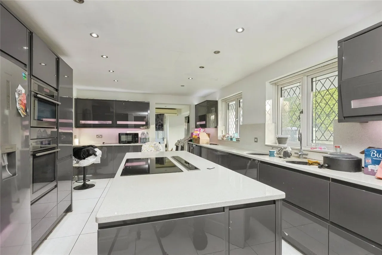 New Road, Hill, BR6, photo 7