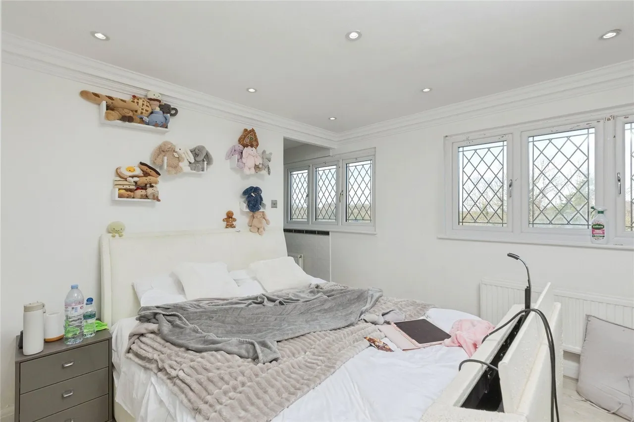 New Road, Hill, BR6, photo 17