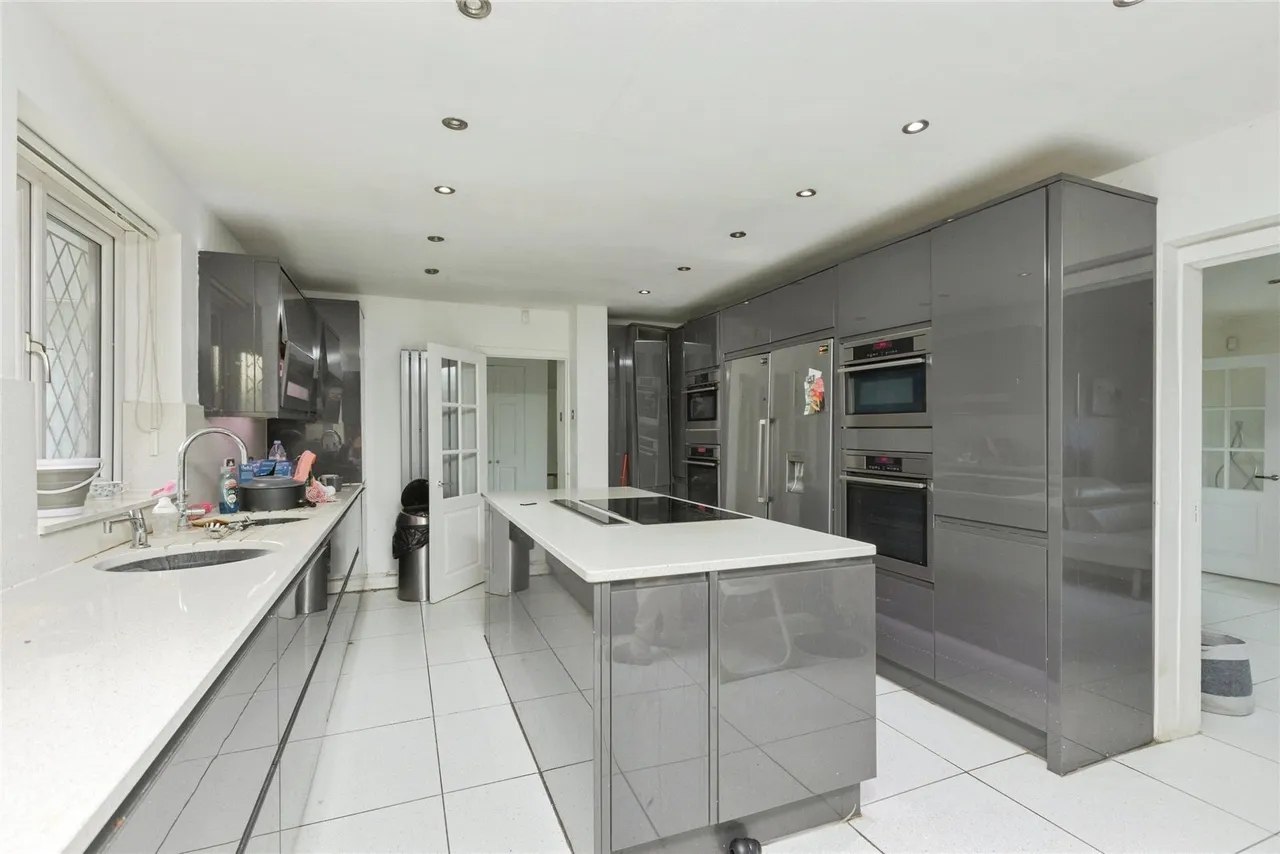 New Road, Hill, BR6, photo 8