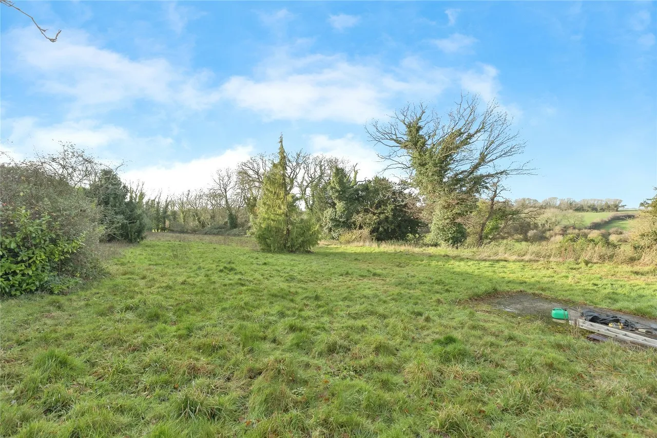 New Road, Hill, BR6, photo 11