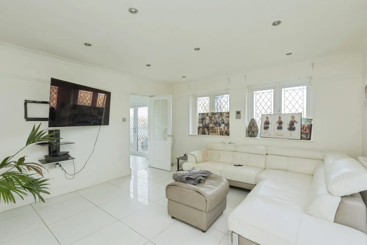 New Road, Hill, BR6, photo 21