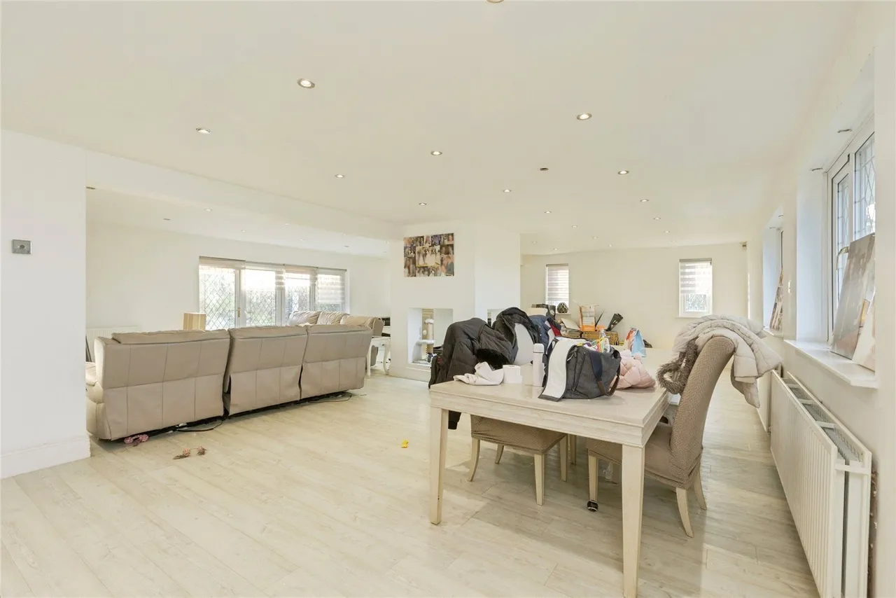 New Road, Hill, BR6, photo 27