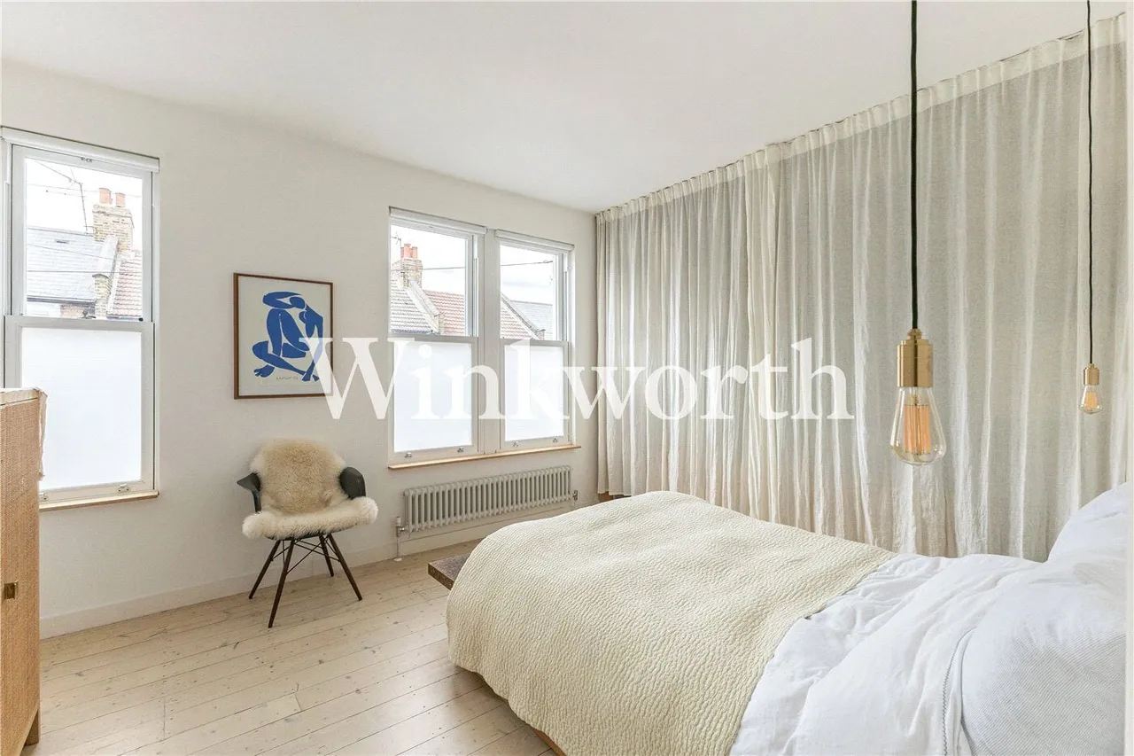 Greyhound Road, London, N17, photo 13