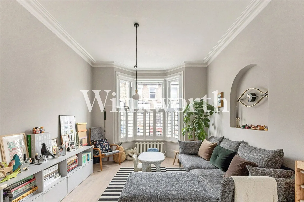 3 bed house for sale, Greyhound Road, London, N17