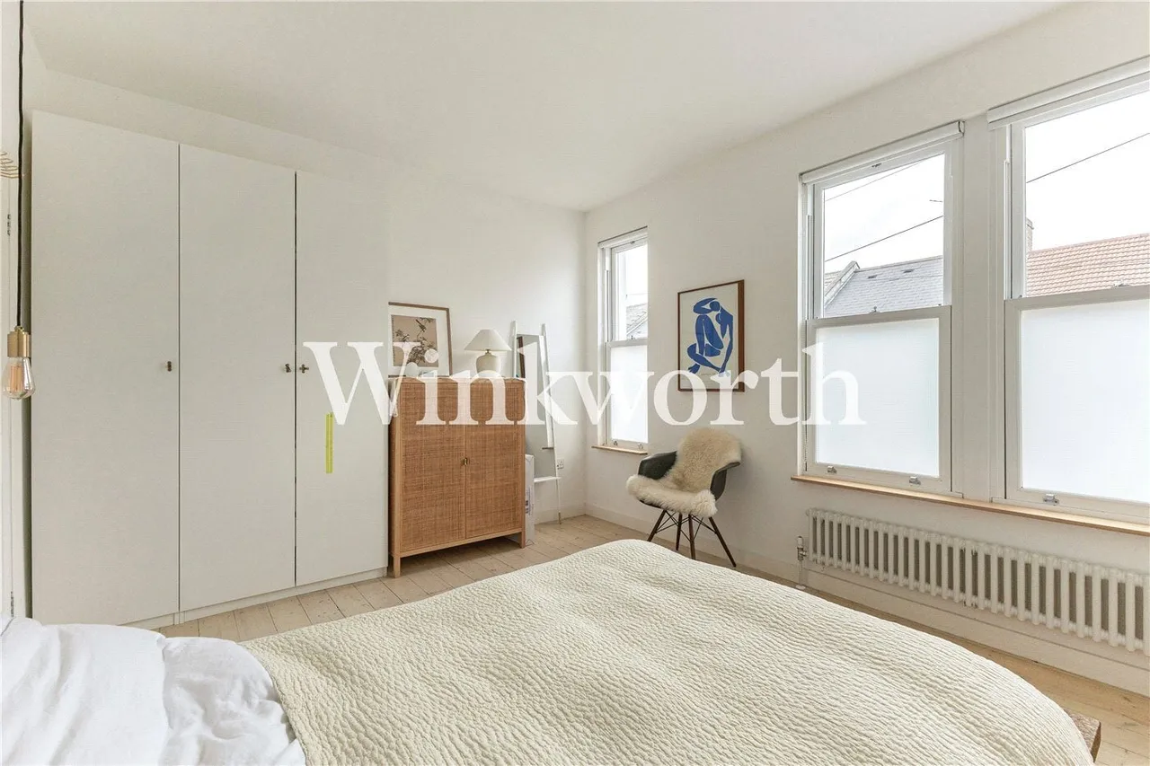 Greyhound Road, London, N17, photo 15