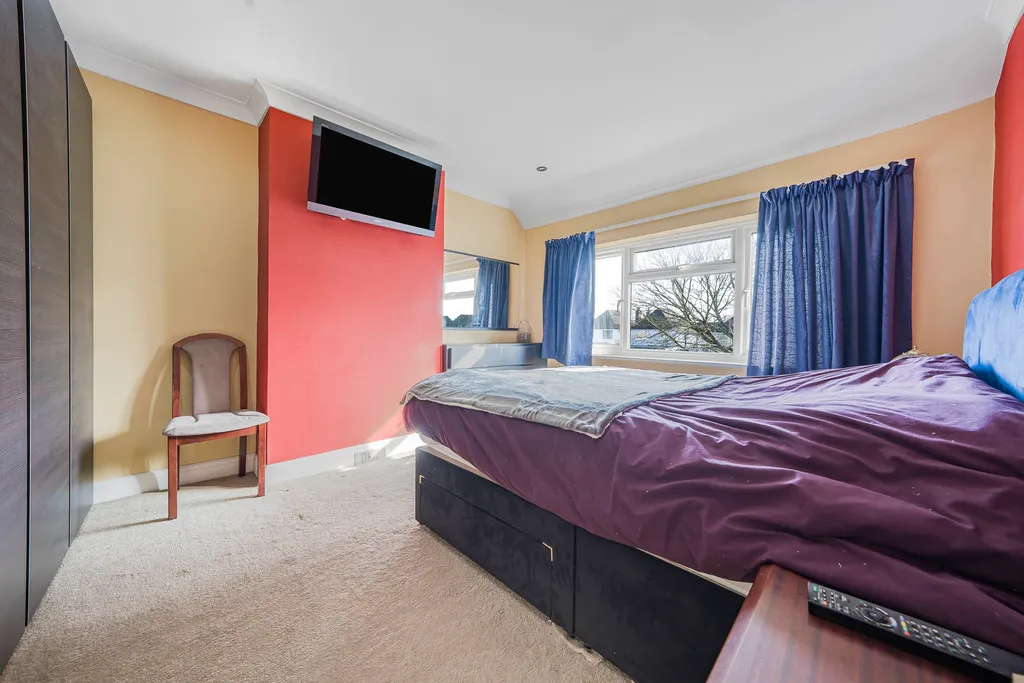 East Mead, South Ruislip, HA4, photo 25