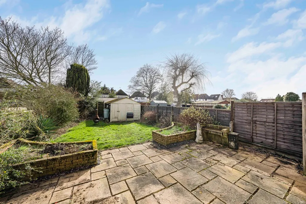 East Mead, South Ruislip, HA4, photo 15