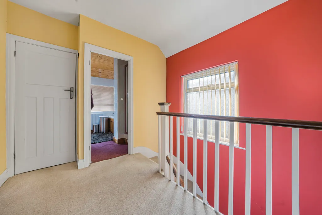 East Mead, South Ruislip, HA4, photo 24