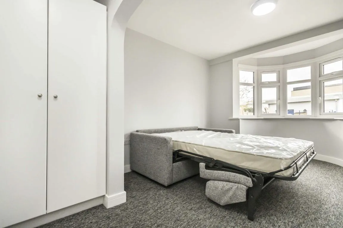 flat to rent, Main Street, TW13