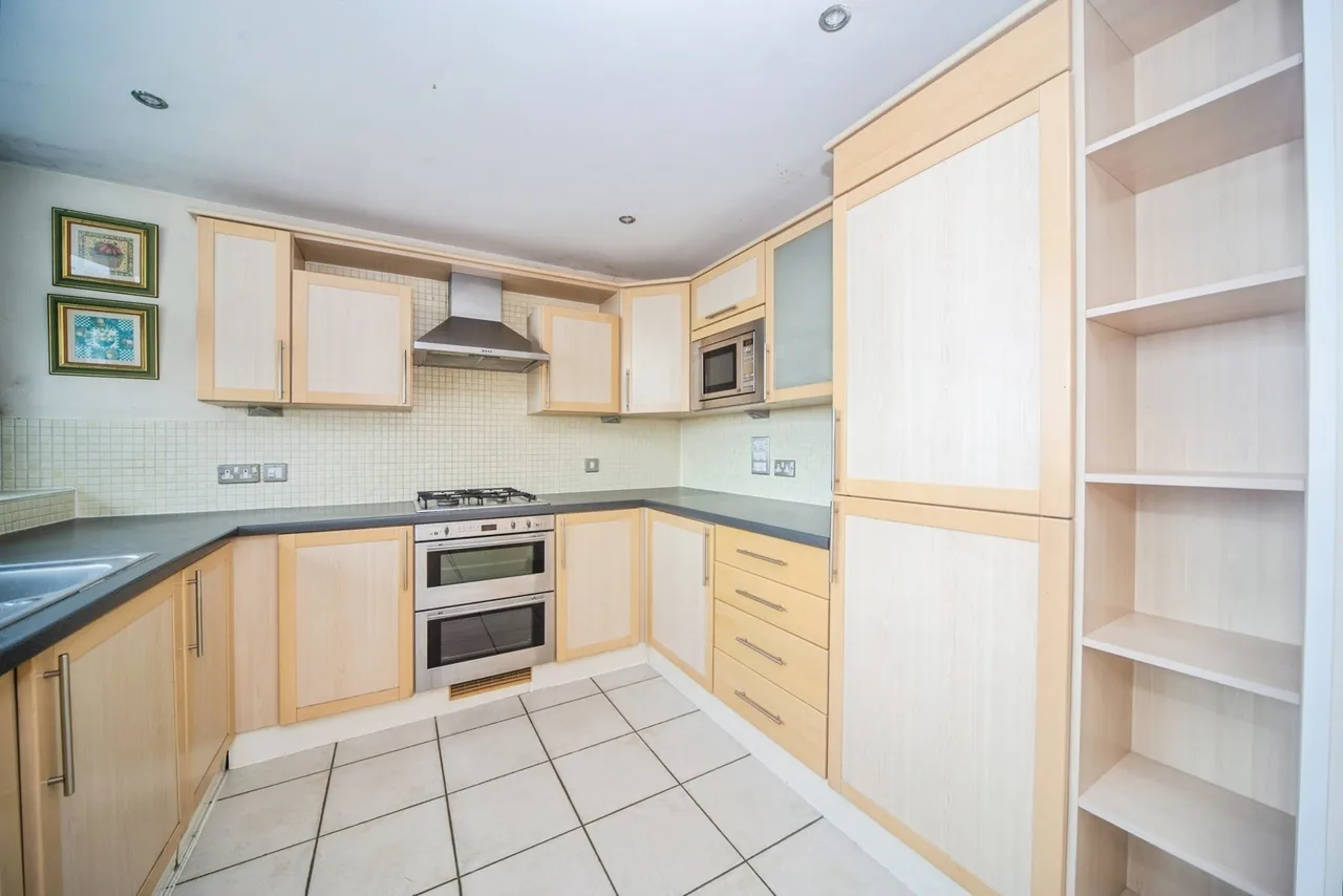 Canute Road, Southampton, SO14, photo 4