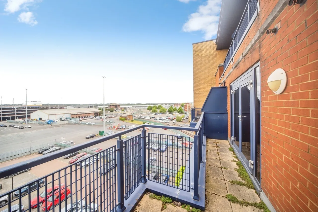 Canute Road, Southampton, SO14, photo 12