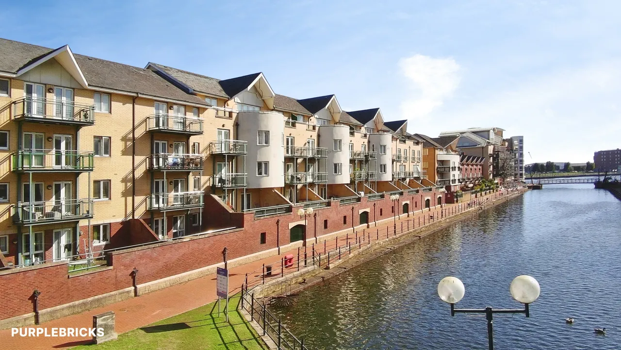 2 bed flat for sale, Adventurers Quay, Cardiff, CF10