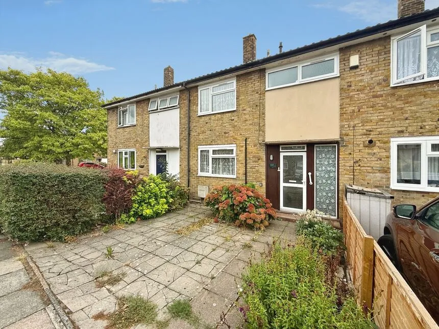 2 bed house for sale — Felixstowe Road, London, SE2