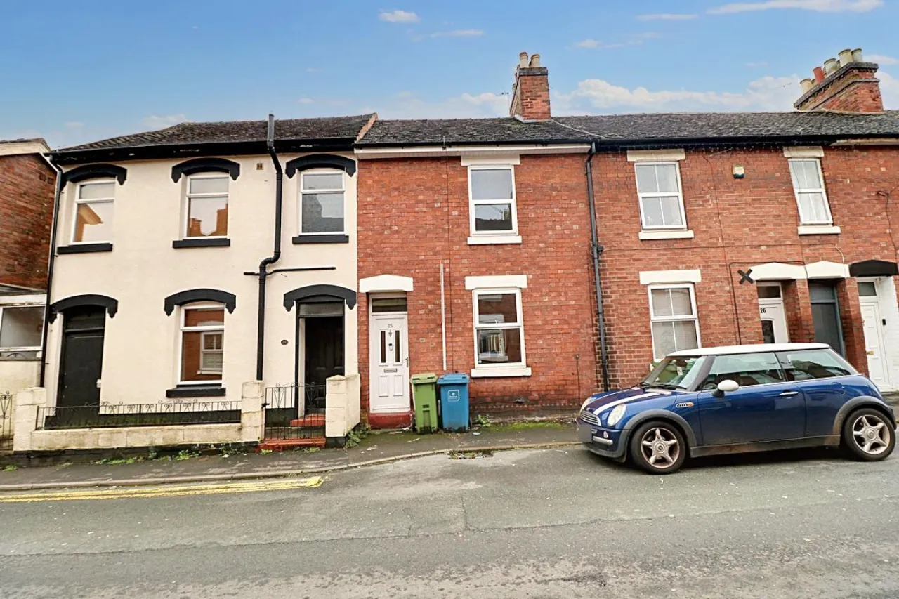 2 bed property for sale, Albert Terrace, Stafford