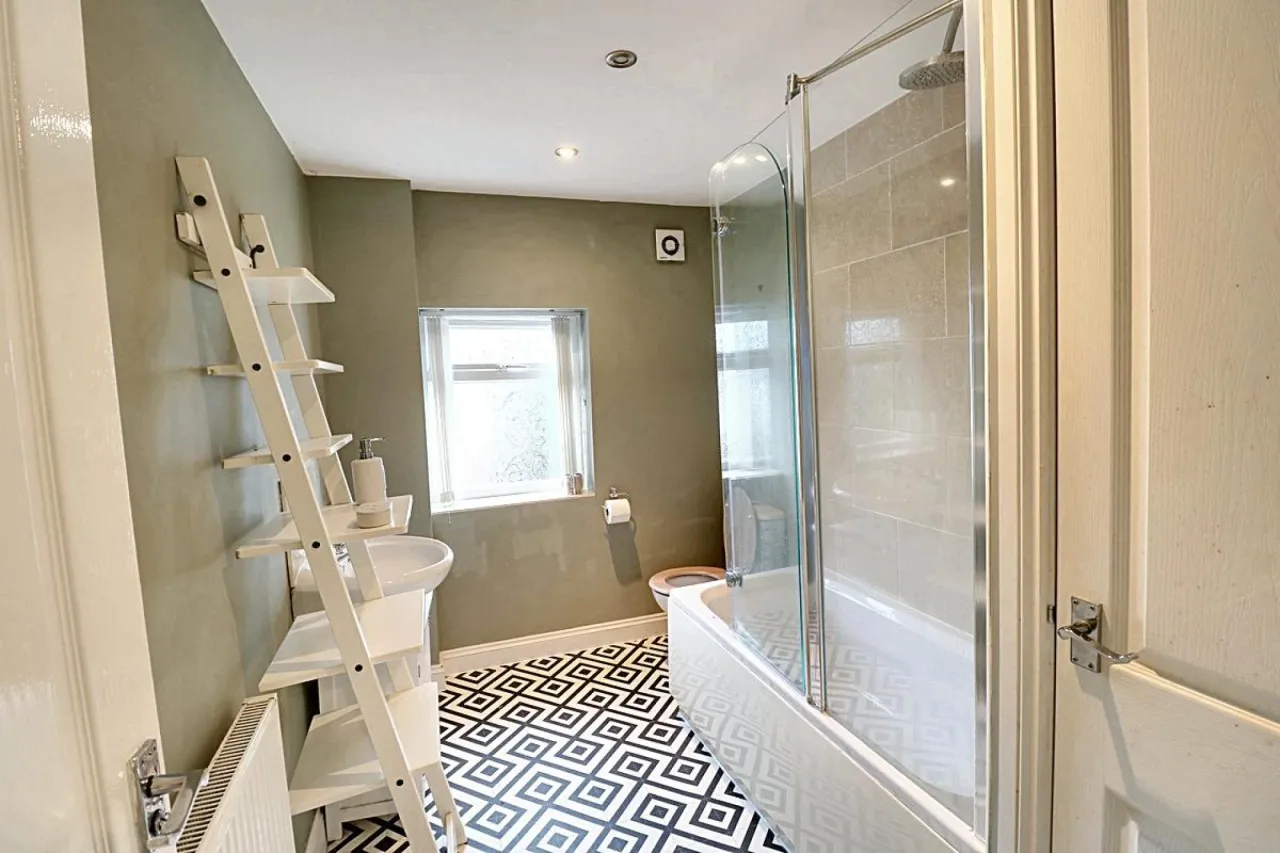Albert Terrace, Stafford, photo 12