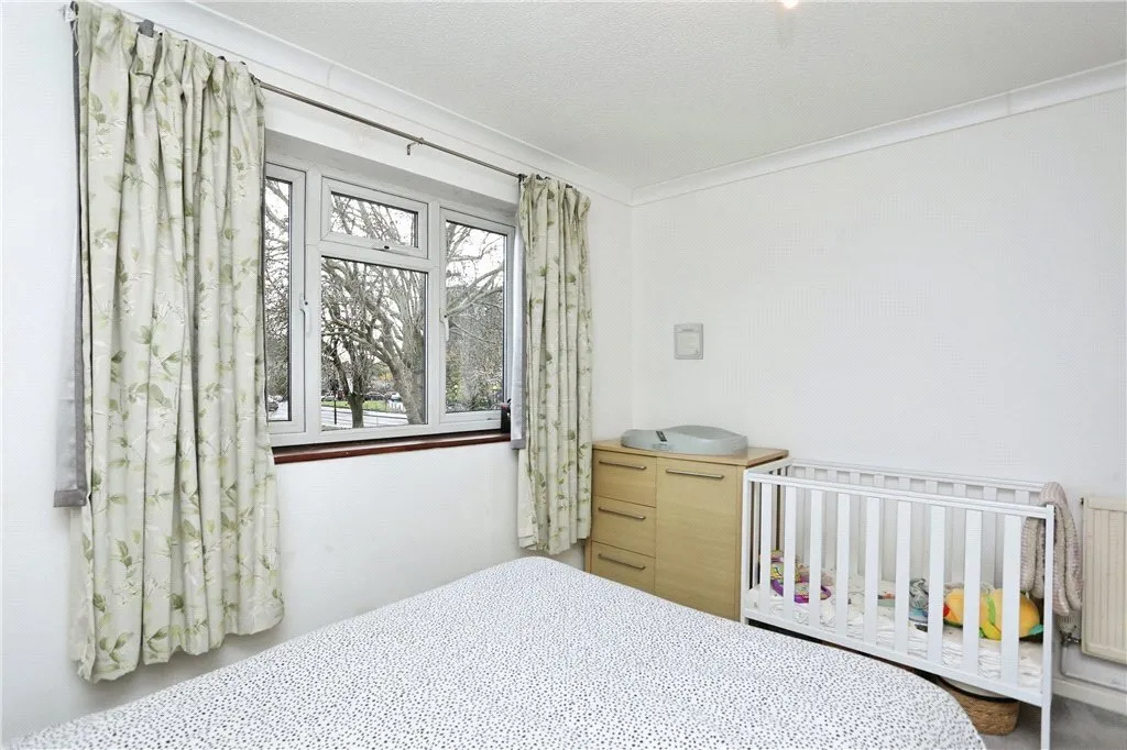Kensington Avenue, Thornton Heath, CR7, photo 6