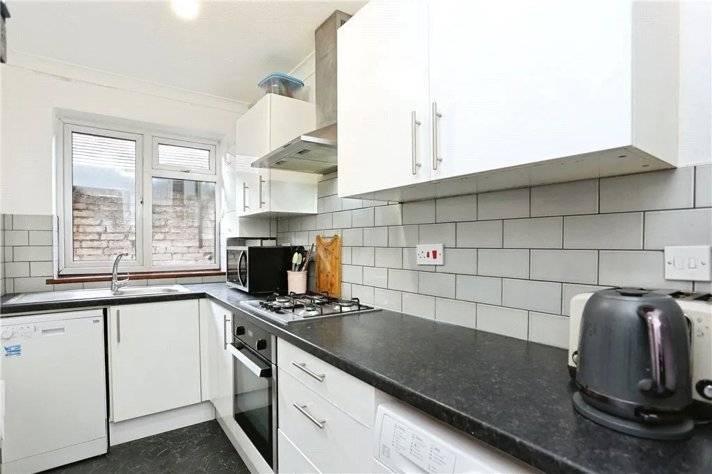 Kensington Avenue, Thornton Heath, CR7, photo 7