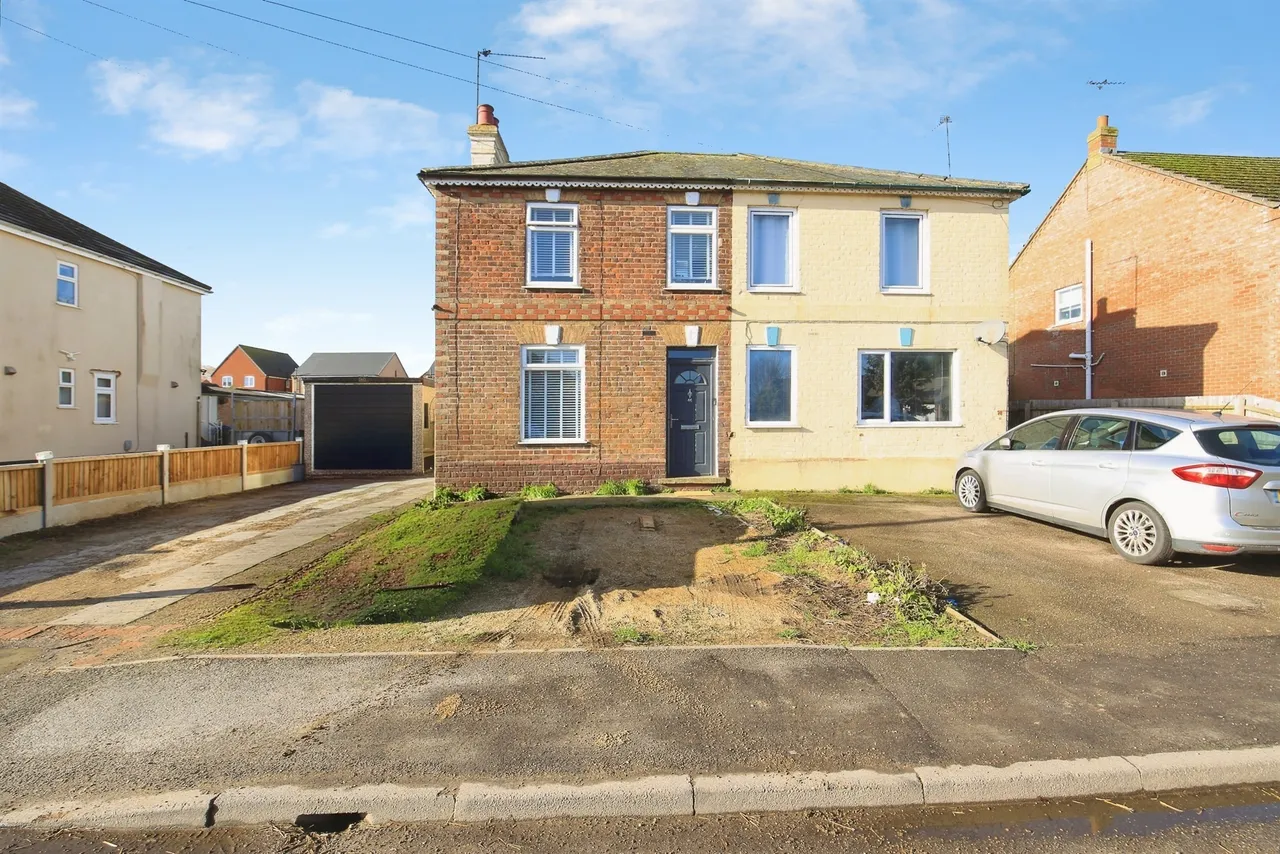 2 bed house for sale, Fen Road, Spalding, PE12