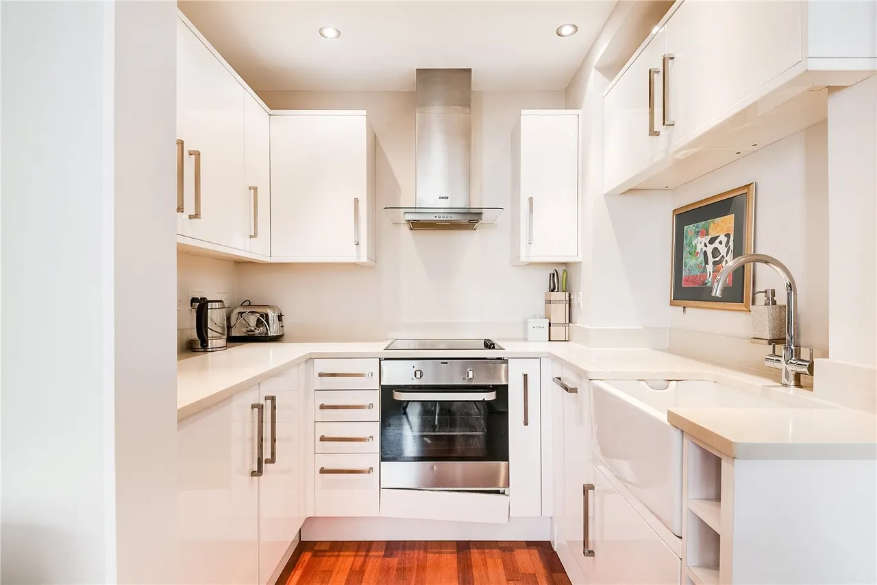 Campden Grove, Kensington, W8, photo 2