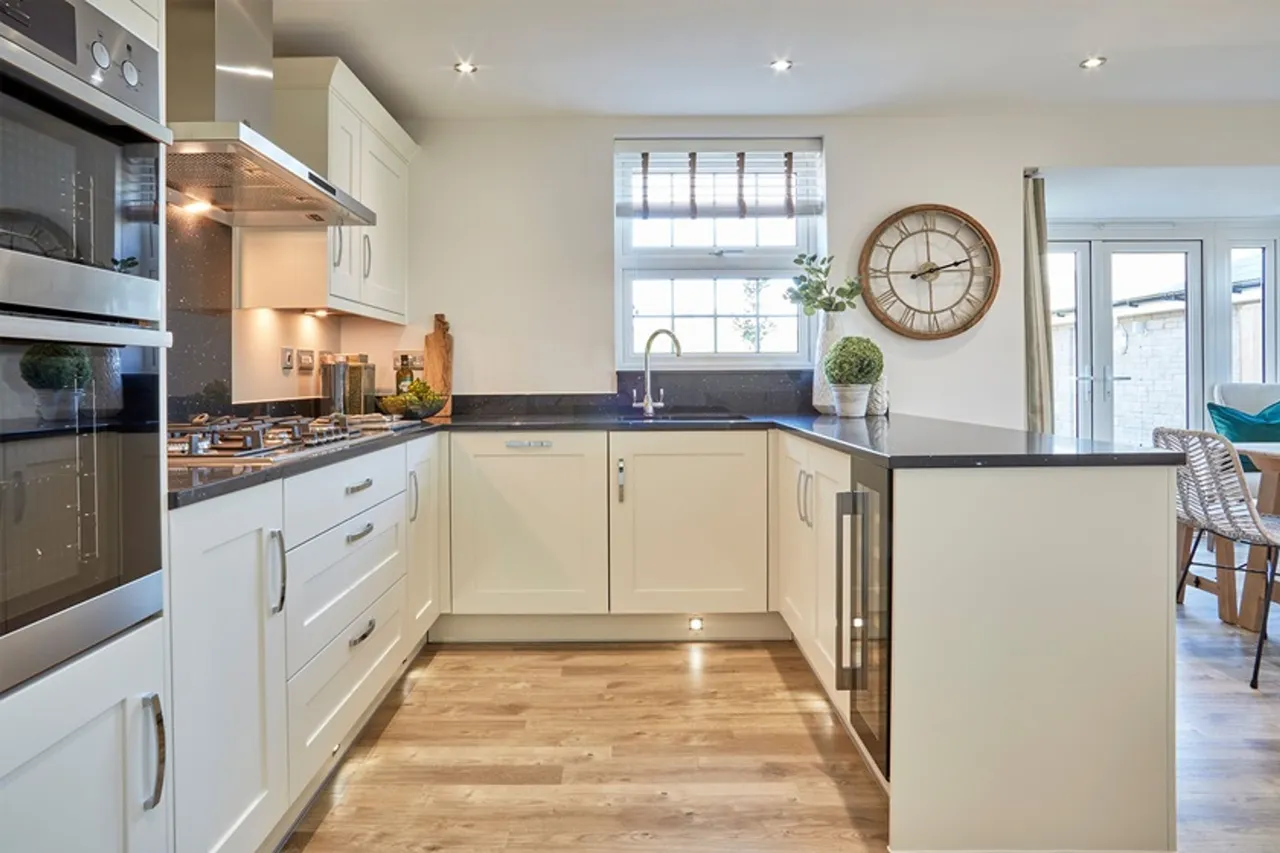 Plot 18 (THE HOLLINWOOD) Arrowgreen View, Hither Green Lane, Redditch, B98, photo 6