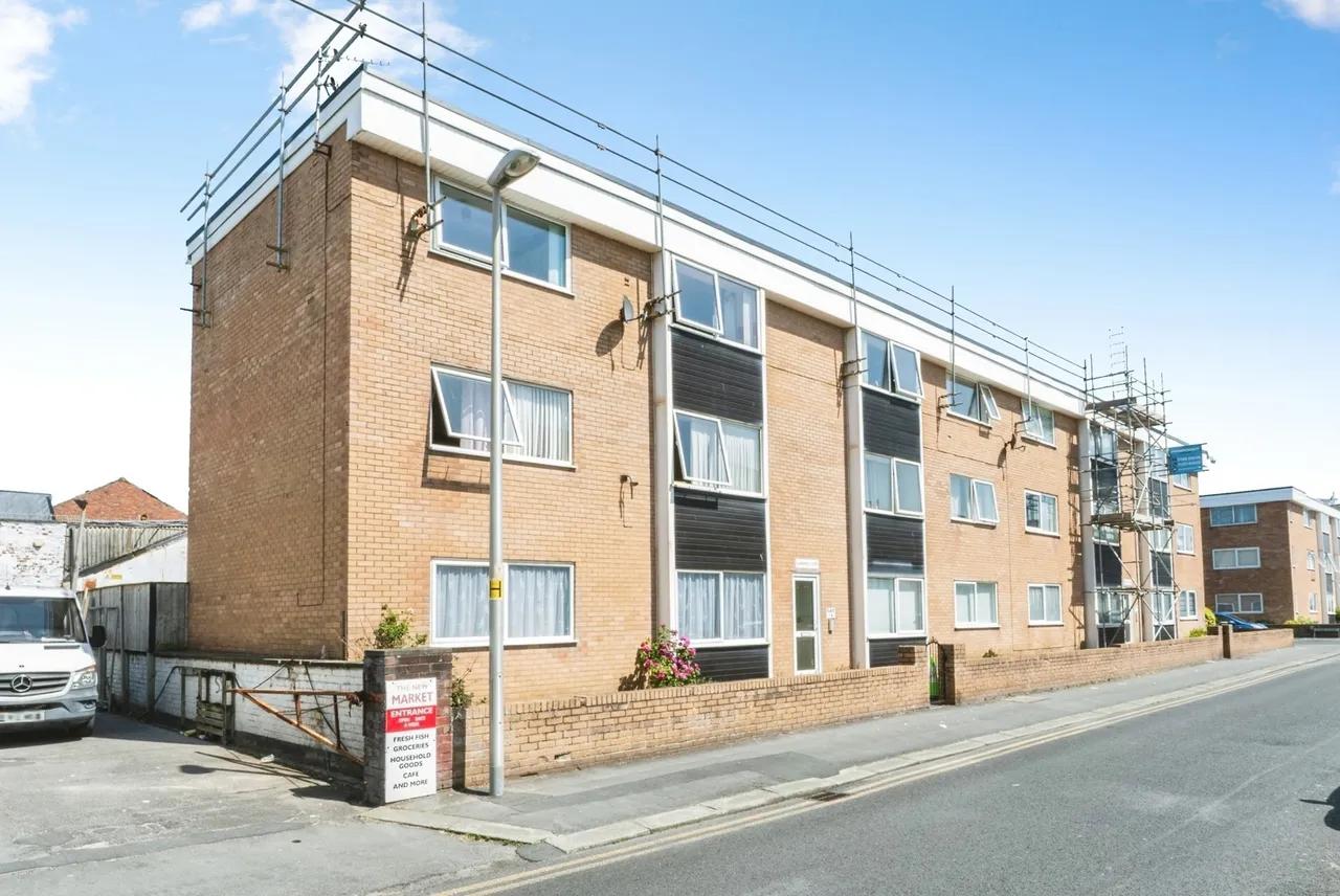2 bed flat for sale, Rawcliffe Street, Blackpool, FY4