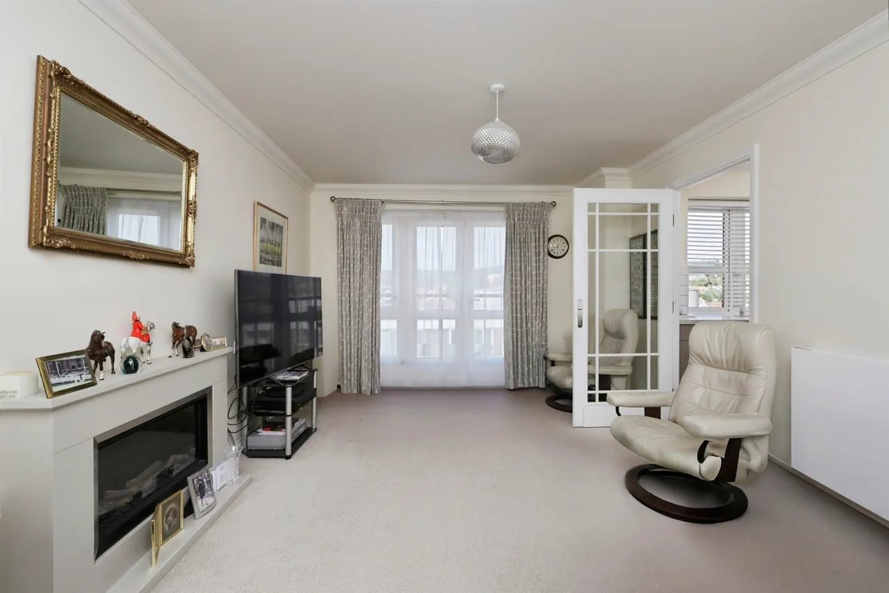 Southfields Road, Eastbourne, photo 3