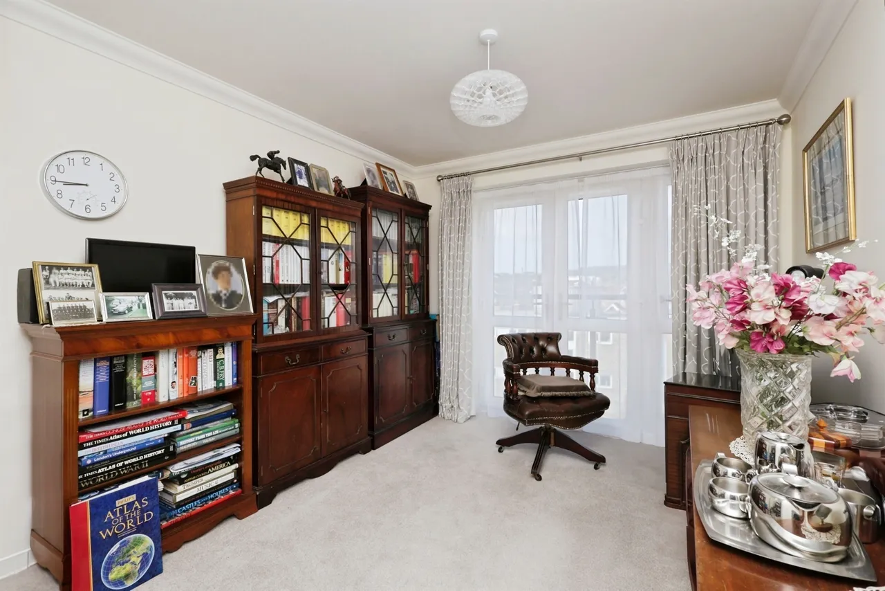 Southfields Road, Eastbourne, photo 7