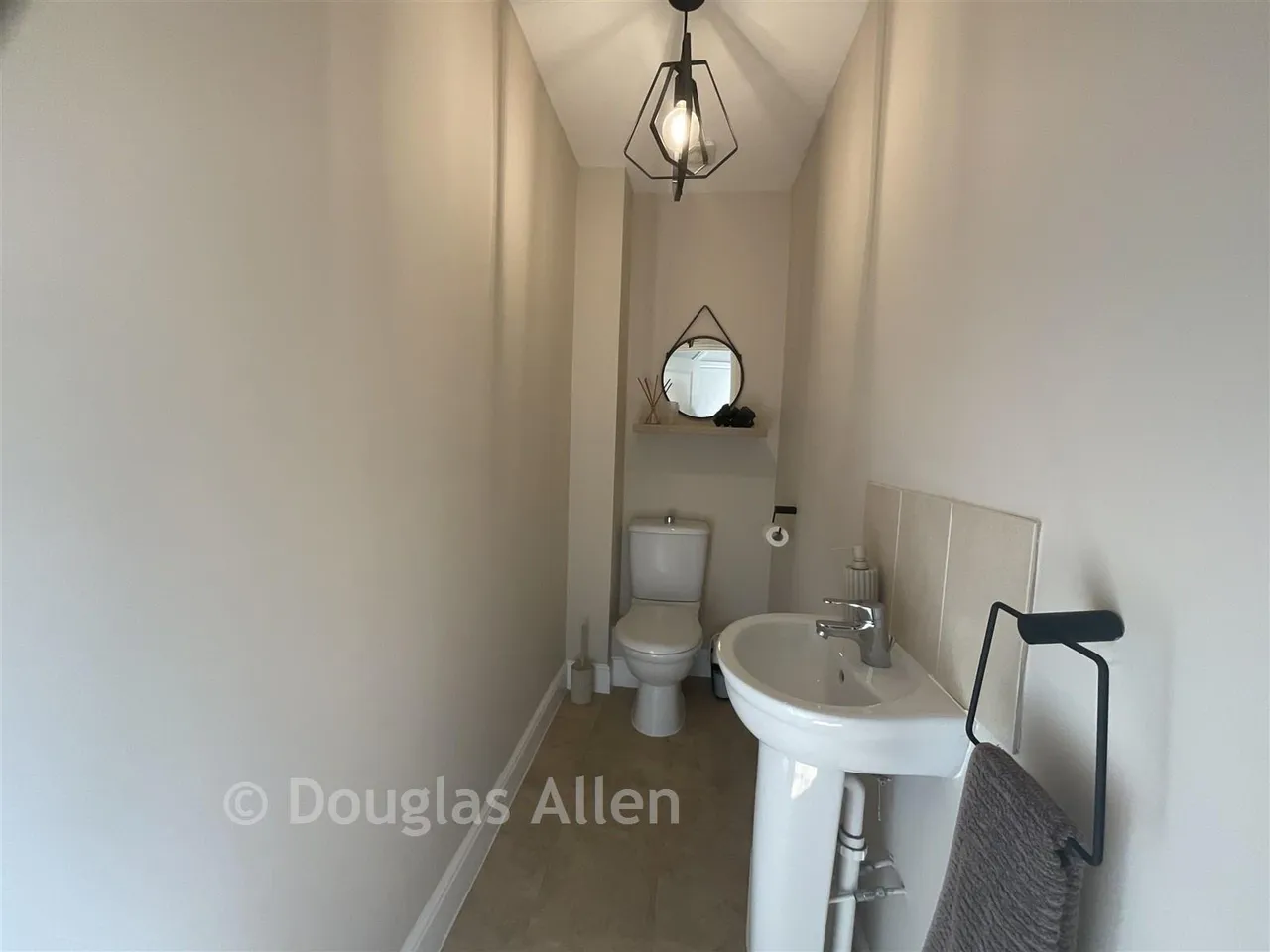 Dennington Crescent, Basildon, SS14, photo 8