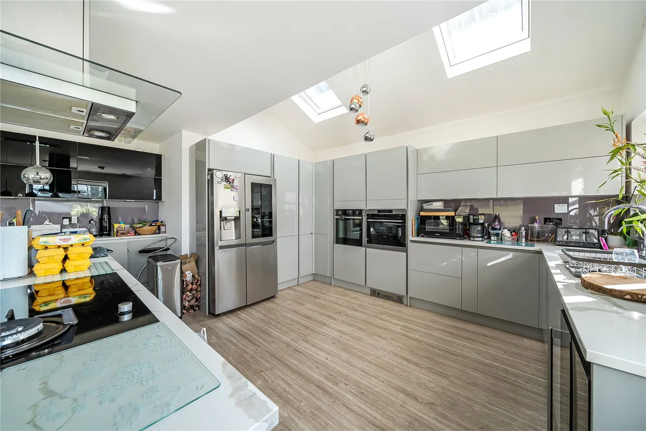Edgwarebury Lane, Edgware, HA8, photo 5