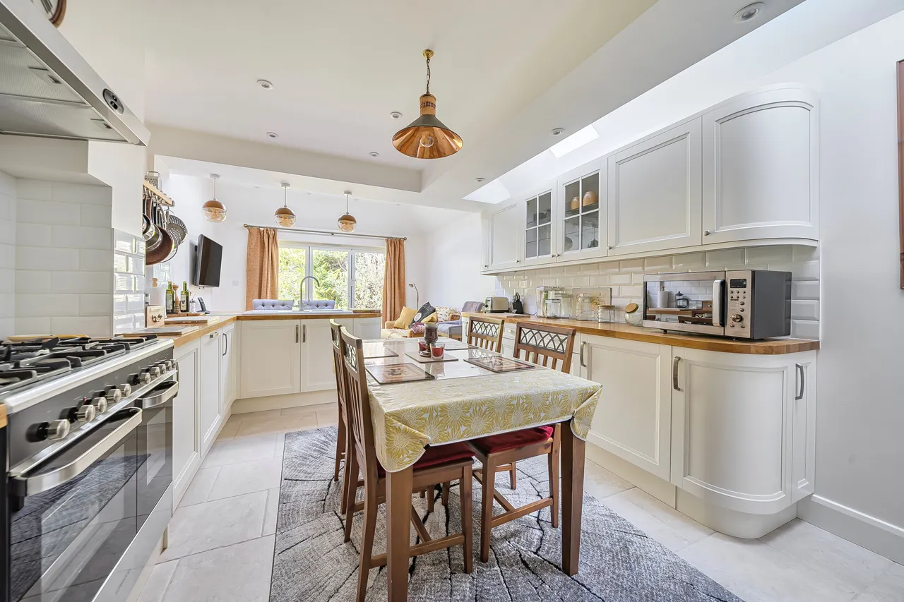 Woodham Lane, Addlestone, KT15, photo 5