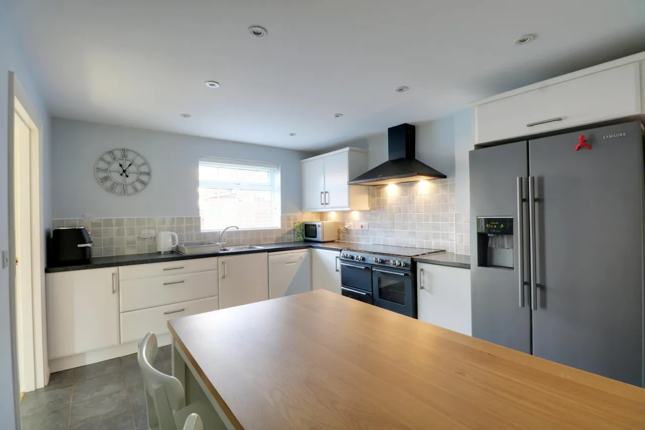 Hallams Drive, Nantwich, photo 4
