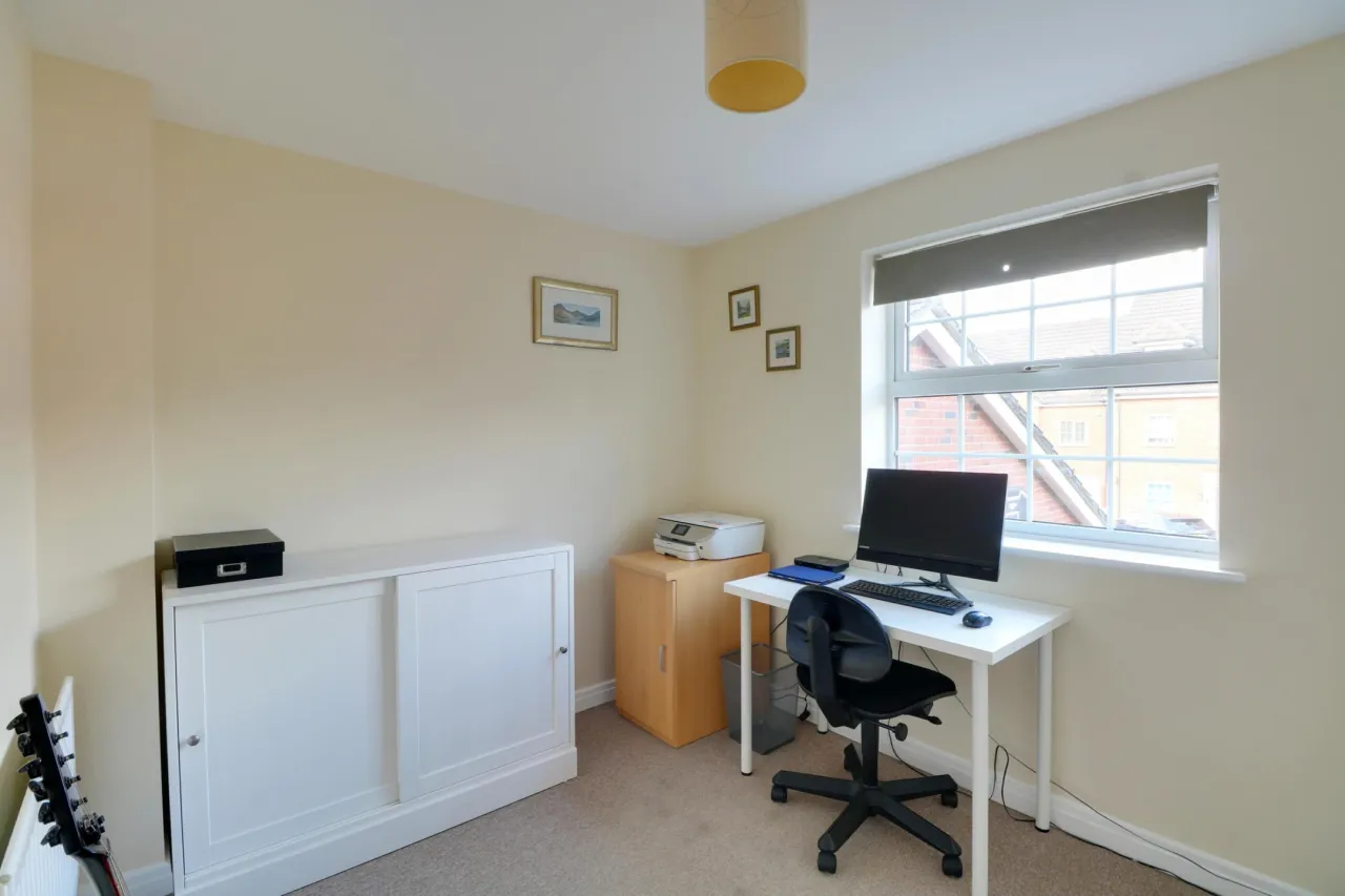 Hallams Drive, Nantwich, photo 18