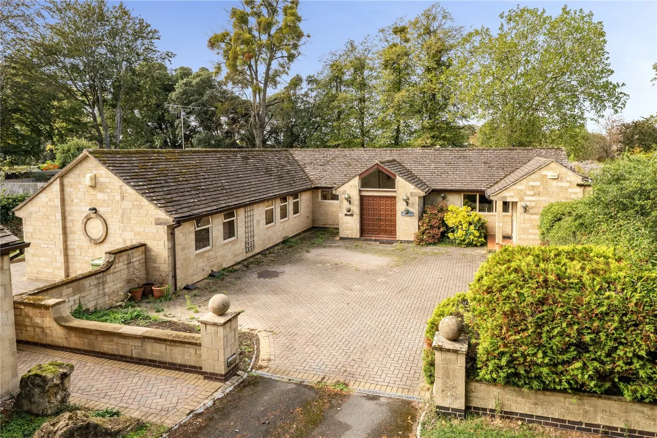 Church Lane, Prestbury, GL52, photo 13