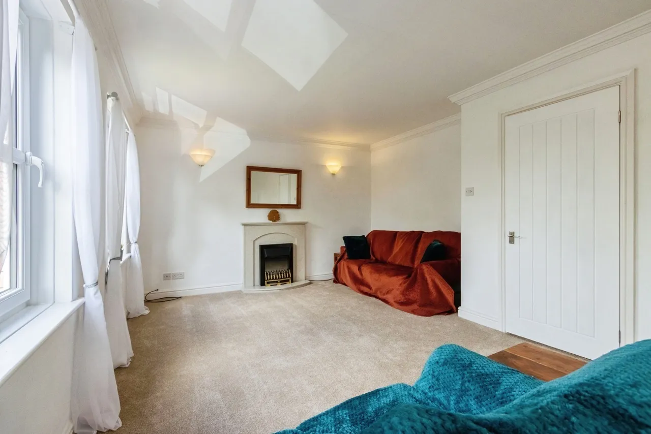 Wrenthorpe Road, Wrenthorpe, Wakefield, West Yorkshire, WF2, photo 7