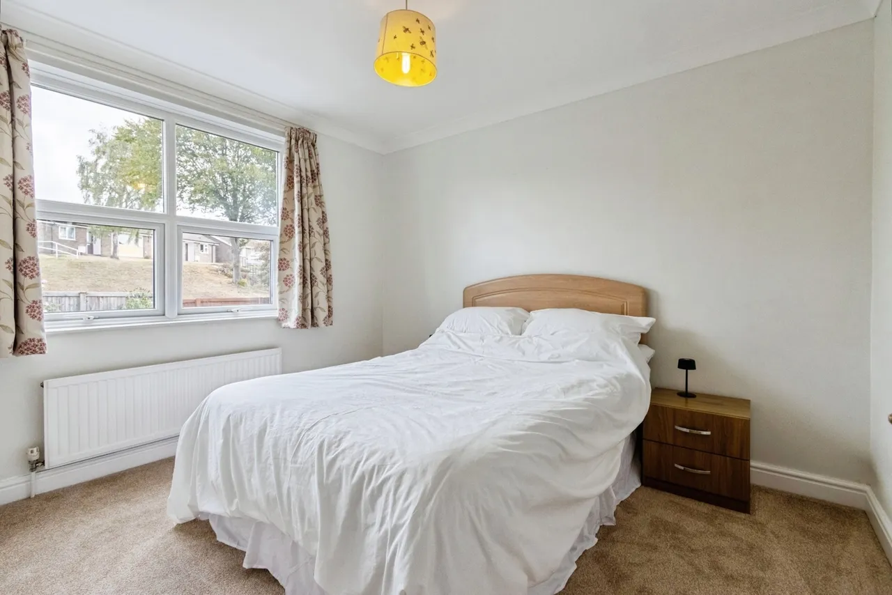 Wrenthorpe Road, Wrenthorpe, Wakefield, West Yorkshire, WF2, photo 22