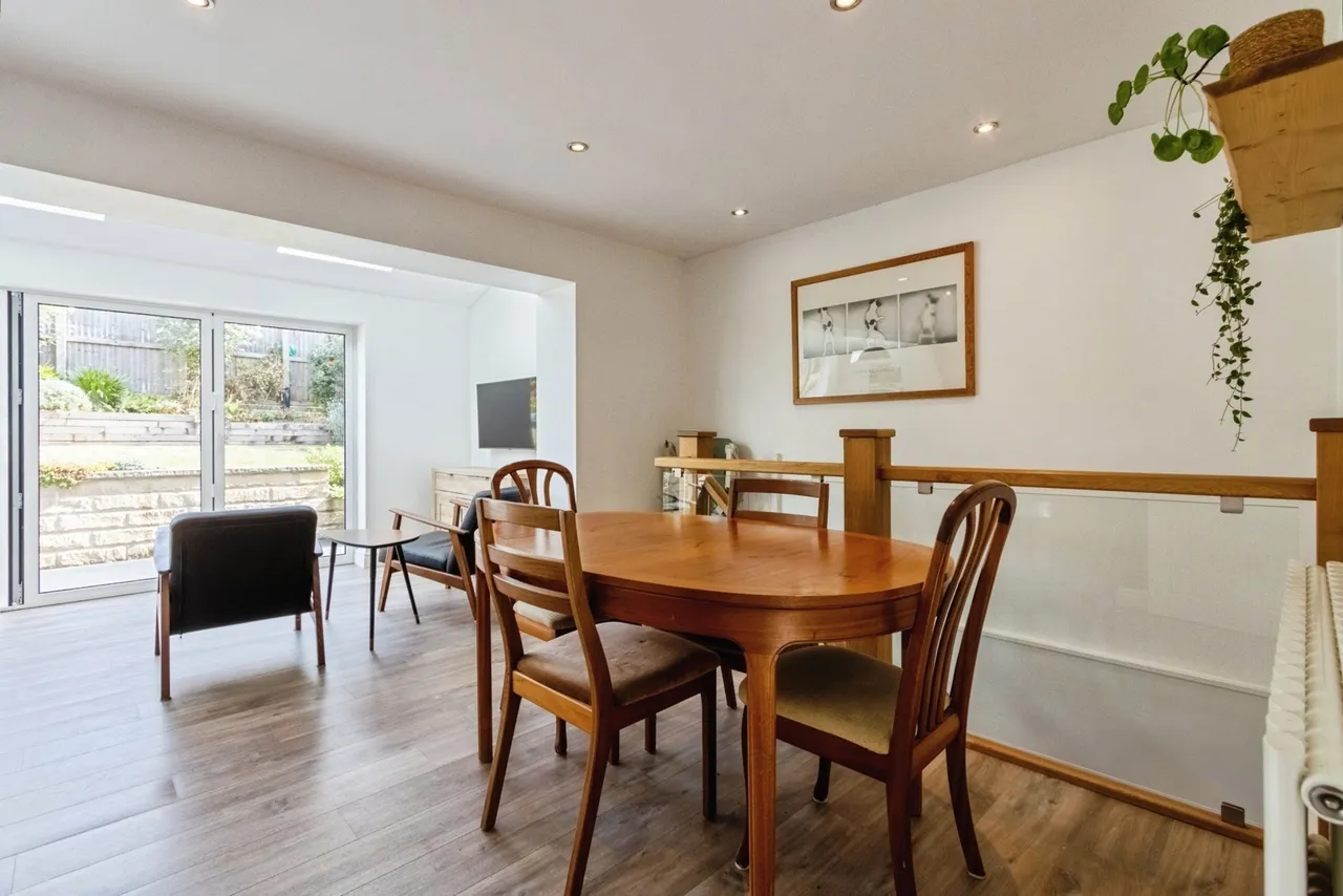 Wrenthorpe Road, Wrenthorpe, Wakefield, West Yorkshire, WF2, photo 10