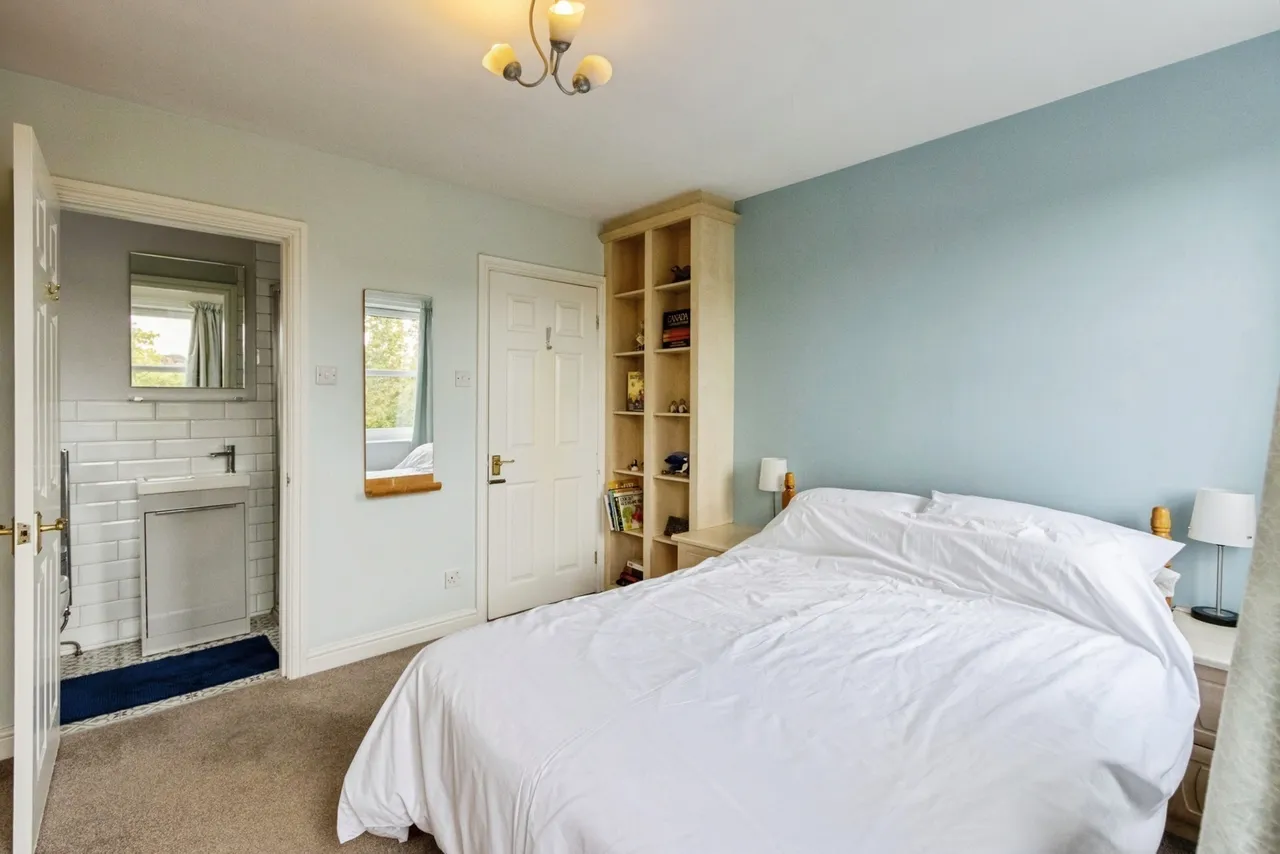 Wrenthorpe Road, Wrenthorpe, Wakefield, West Yorkshire, WF2, photo 15