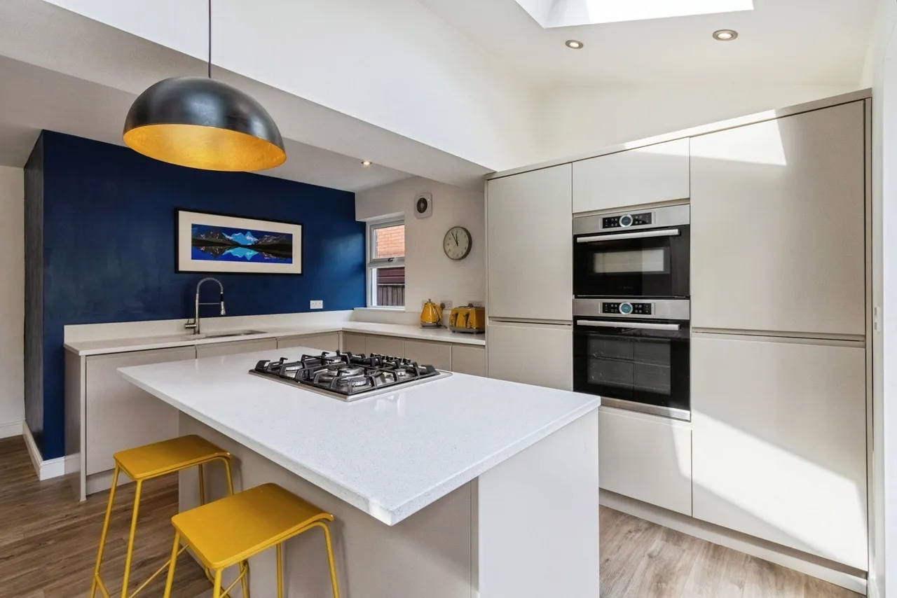 Wrenthorpe Road, Wrenthorpe, Wakefield, West Yorkshire, WF2, photo 14