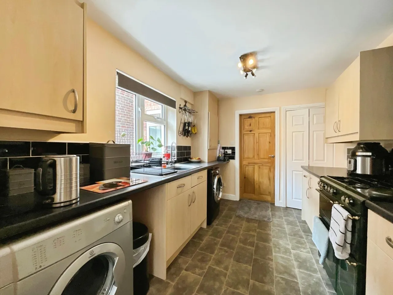 Albert Street, Mansfield Woodhouse, NG19, photo 6