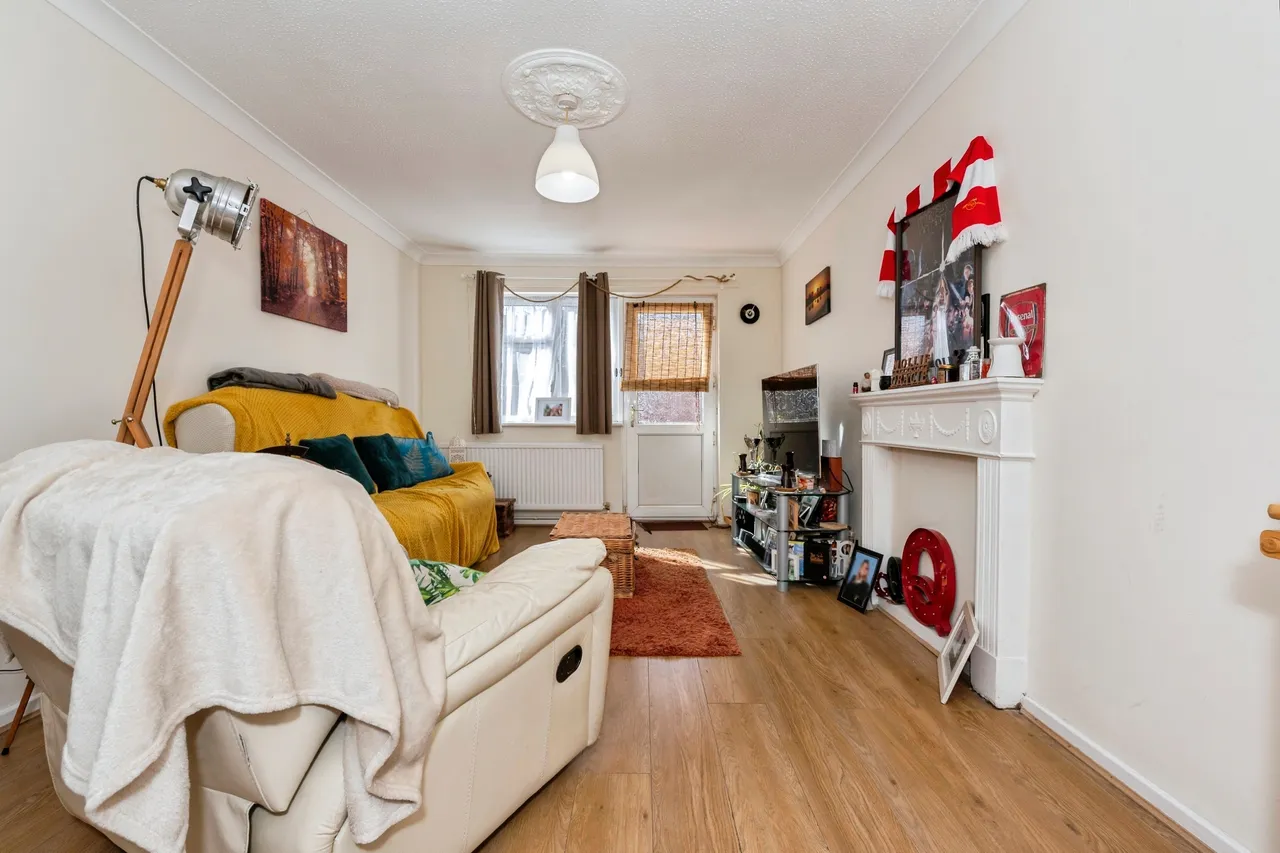 Dunning Close, South Ockendon, RM15, photo 7