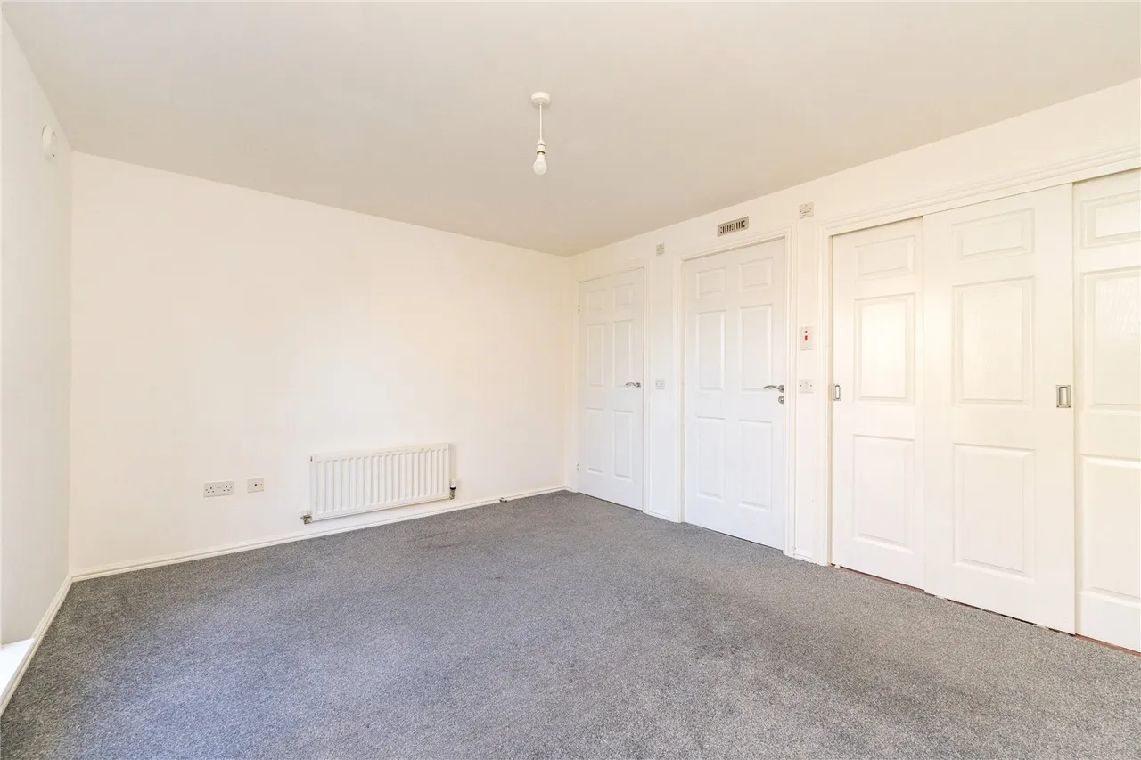 Lady Campbells Court, Dunfermline, KY12, photo 13