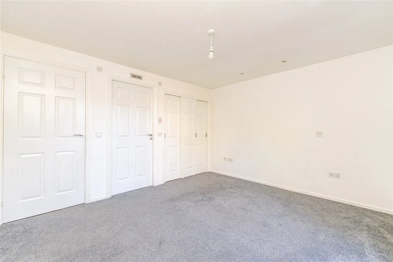 Lady Campbells Court, Dunfermline, KY12, photo 14