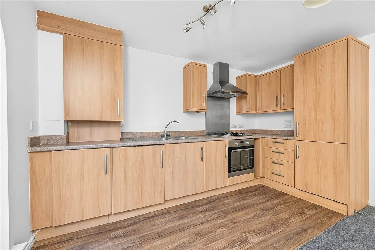 Lady Campbells Court, Dunfermline, KY12, photo 8