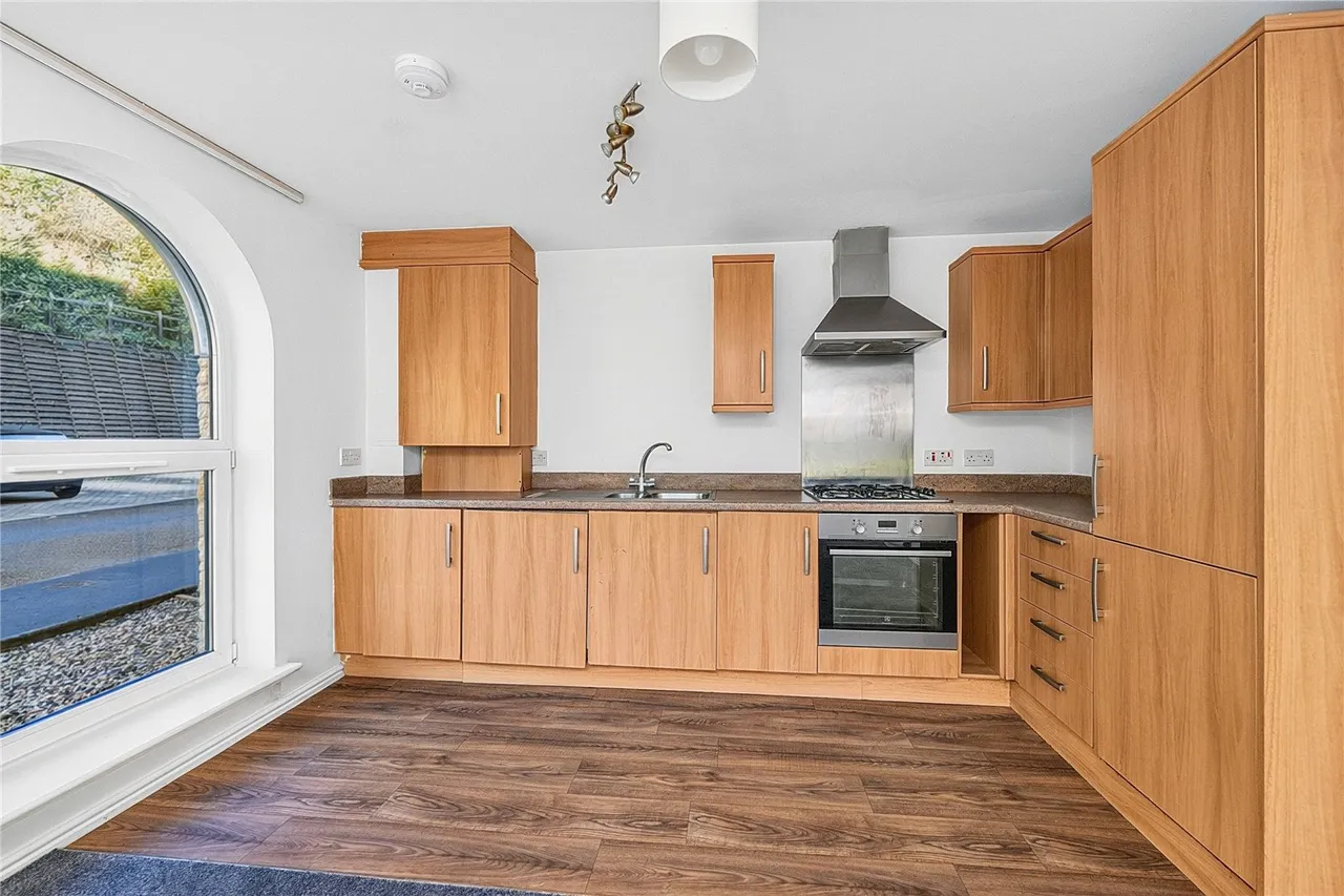 Lady Campbells Court, Dunfermline, KY12, photo 7