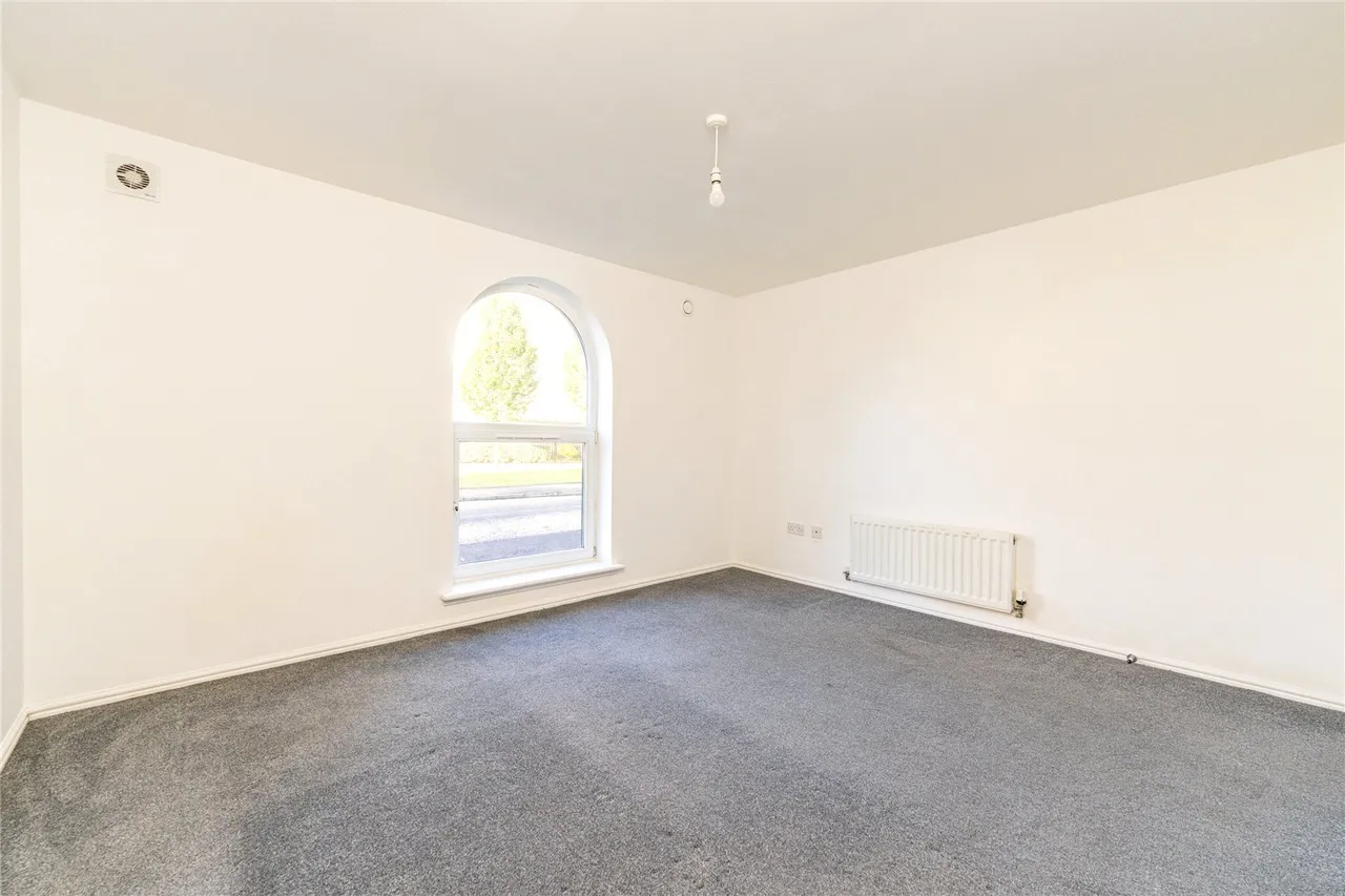 Lady Campbells Court, Dunfermline, KY12, photo 12