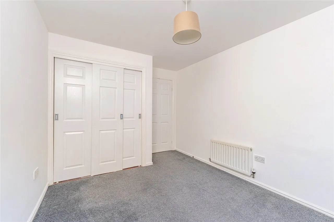Lady Campbells Court, Dunfermline, KY12, photo 19